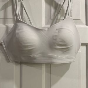 Lululemon Like a Cloud Bra *Light Support, B/C Cup white size 10
